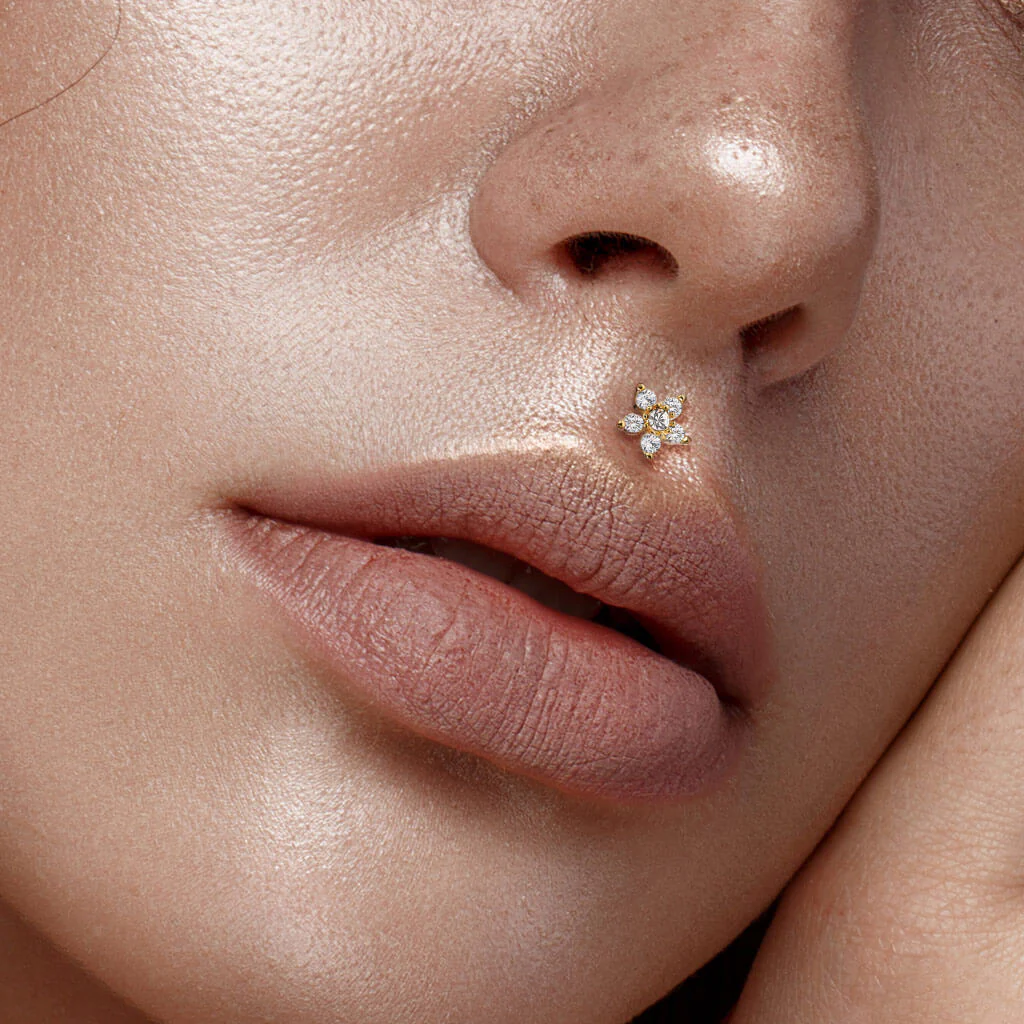 Labret cyrkonia kwiatek gwint wewnętrzny - Image 3